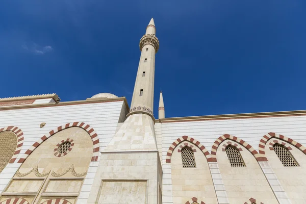 Mezquita en Deira, antiguo distrito turístico de Dubai, EAU —  Fotos de Stock