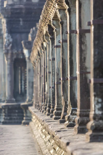 Angkor Wat templo Detalles con luz de la mañana, Camboya — Foto de Stock