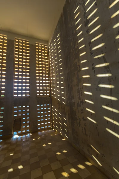 Interior of Tuol Sleng Museum or S21 Prison, Phnom Penh, Cambodi — Stock Photo, Image