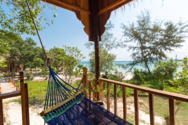 Hamak ve tropikal beach Koh Rong Adası, Cambodi bungalov
