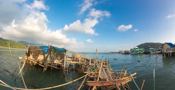 Rybackiej wiosce na palach Bang Bao wsi. Wyspa Koh Chang, — Zdjęcie stockowe