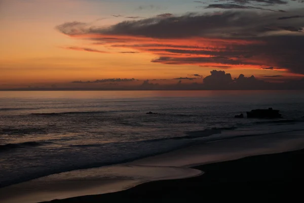 Colored sunset at Balian beach, Bali, Indonesia — Stock Photo, Image