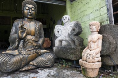 Ubud, Bali geleneksel Bali dini heykeller. Indones