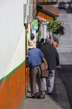 Sabah ın erken saatlerinde Salento'da yaşam tarzı, Colombi'deki Coffe bölgesi