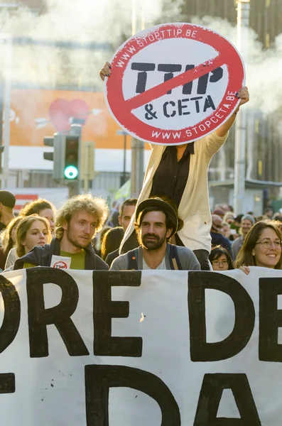 Działacz w TTIP Game Over, podczas publicznej demonstracji — Zdjęcie stockowe