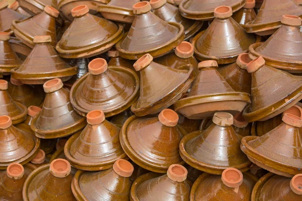 Brown Tajines at the market, Morocco — Stock Photo, Image