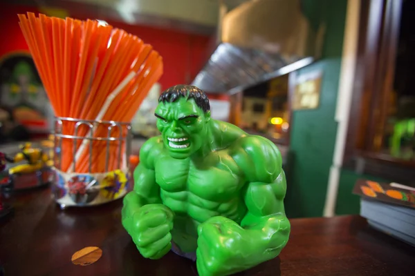 Close up de uma minifigura Hulk verde dos quadrinhos da Marvel — Fotografia de Stock