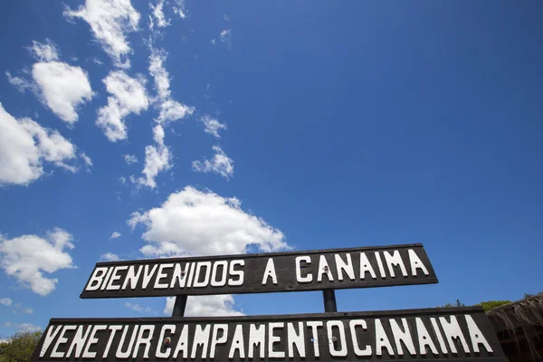 Bem-vindo ao quadro de sinais de Canaima, Venezuela — Fotografia de Stock