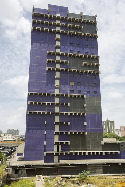 Blaue zeitgenössische Architektur in Caracas, venezuela — Stockfoto