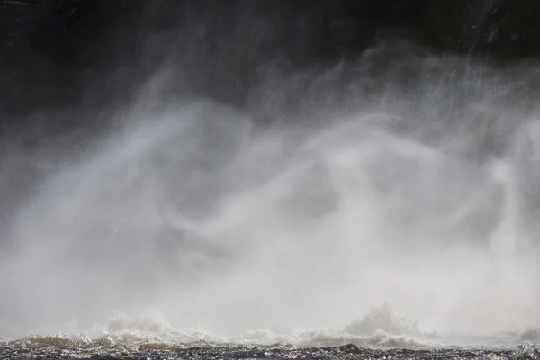 Water schuim van watervallen — Stockfoto