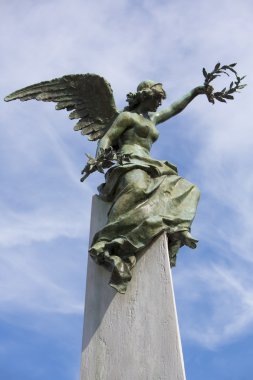 La Recoleta Cemetery mezarda mavi gökyüzü ile detay