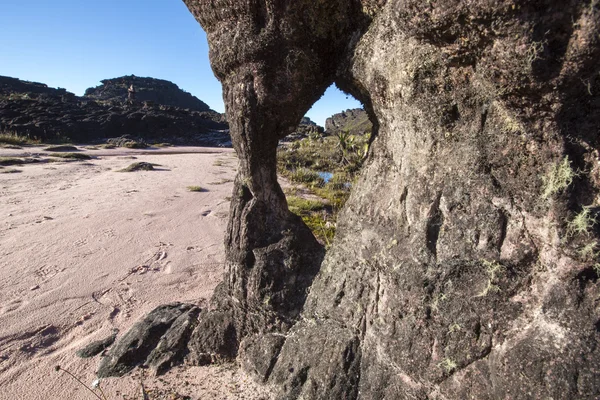 Mount Roraima Zirvesi, garip dünya volkanik siyah st yapılmış. — Stok fotoğraf