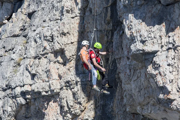 Rescue in the mountain of Dolomites, Italy — Φωτογραφία Αρχείου