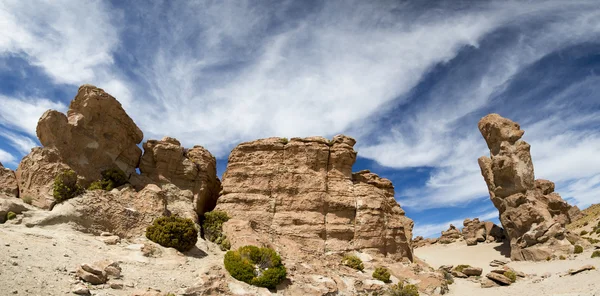 Formazione rocciosa a forma di cammello con cielo blu, Bolivia — Foto Stock