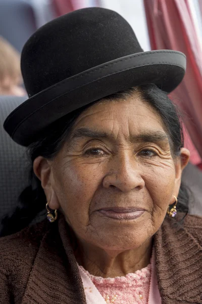 Retrato de Bolivia Mujer viviendo en Isla Del Sol, Bolivia — Foto de Stock