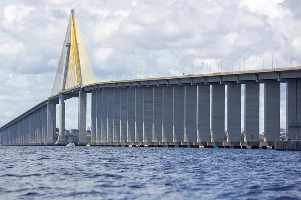 Jembatan Manaus Iranduba melintasi Sungai Amazon, Brasil — Stok Foto