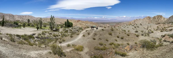 Pampa El Leoncito National Park and clear blue sky, Argentina — Stockfoto