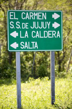 Yön işareti Salta ve Jujuy nakletmek yolu üzerinde 40, Arjantin