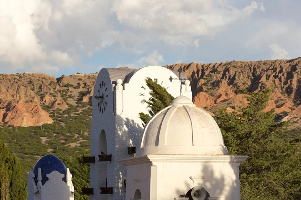 Igreja antiga na aldeia de Humahuaca, Argentina — Fotografia de Stock