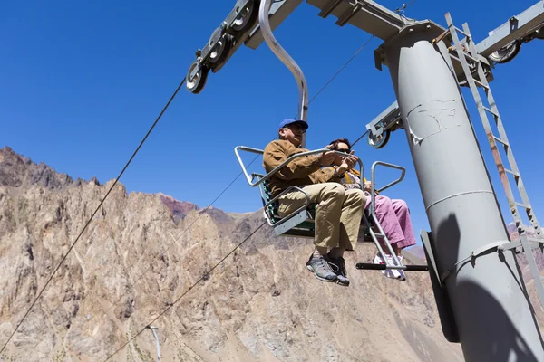 Impianti di risalita vuoti nel Parco Nazionale dell'Aconcagua, Argentina — Foto Stock