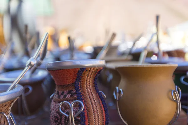 Yerba maté cups verkocht in de markt in Puente del Inca — Stockfoto
