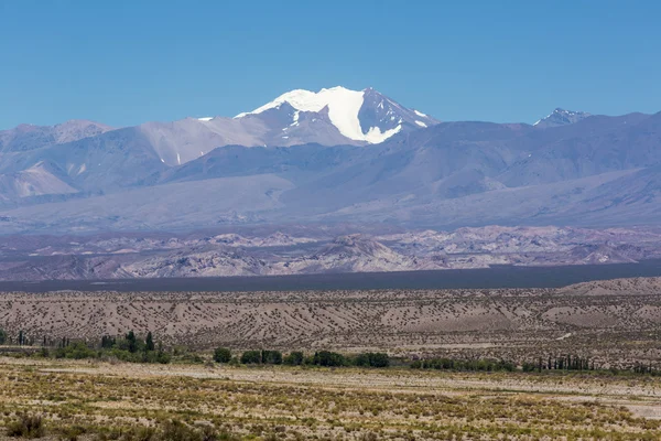 Pampa El Leoncito národní Park s Aconcagua, Argentina — Stock fotografie