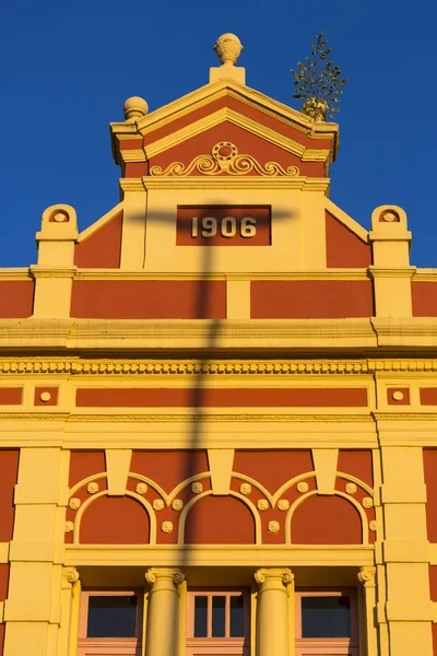 Colored colonial architecture in Manaus, Brazil — Stock Photo, Image