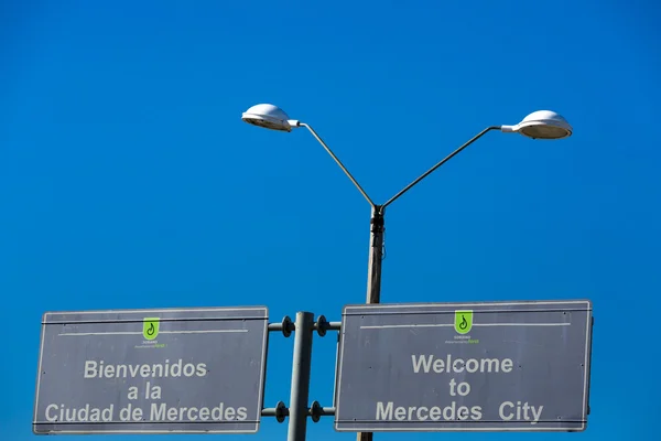 Señal de la recepción a la ciudad de Mercedes, Uruguay — Foto de Stock