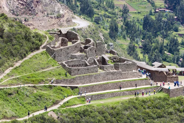 Ruinerna i Pisac i Urubambadalen nära Cusco, Peru — Stockfoto