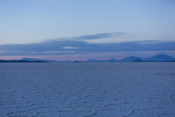 Alba sul Salar di Uyuni al mattino, Bolivia — Foto Stock