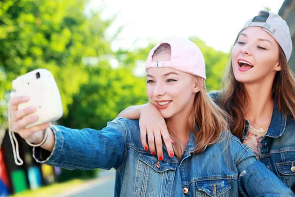 Meninas adolescentes amigos — Fotografia de Stock