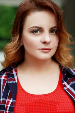  güzel kızıl saçlı kadın 