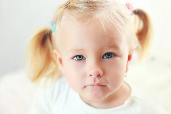 2 years old girl — Stock Photo, Image