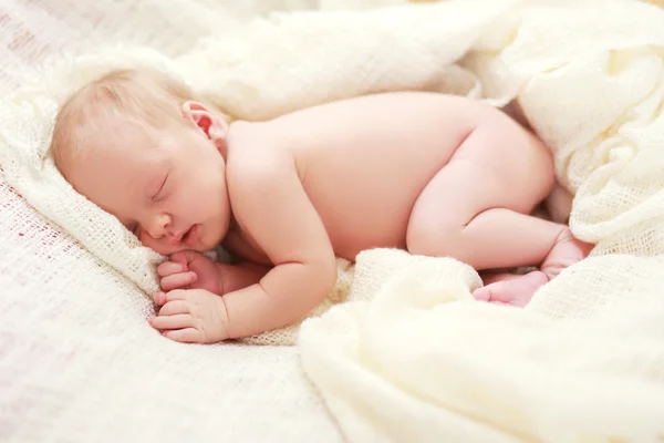 Спящая малышка — стоковое фото