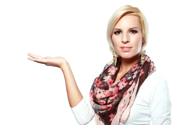 Ragazza bionda con i capelli corti — Foto Stock