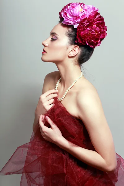 Woman in red dress — Stock Photo, Image