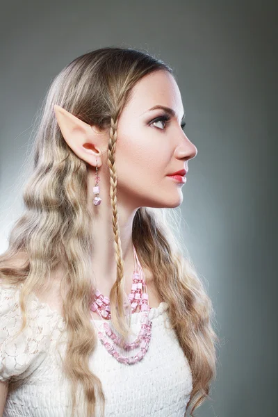 Młoda dziewczyna elf księżniczka — Zdjęcie stockowe