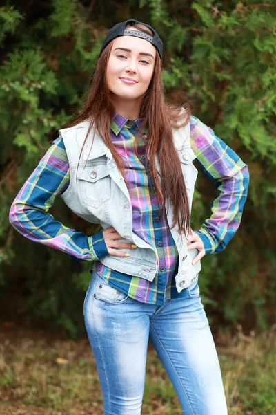 Mulher bonita jovem — Fotografia de Stock