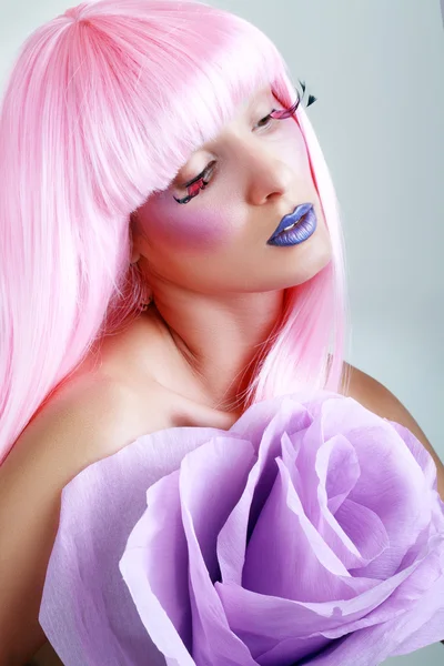 Mujer con pelo rosa —  Fotos de Stock