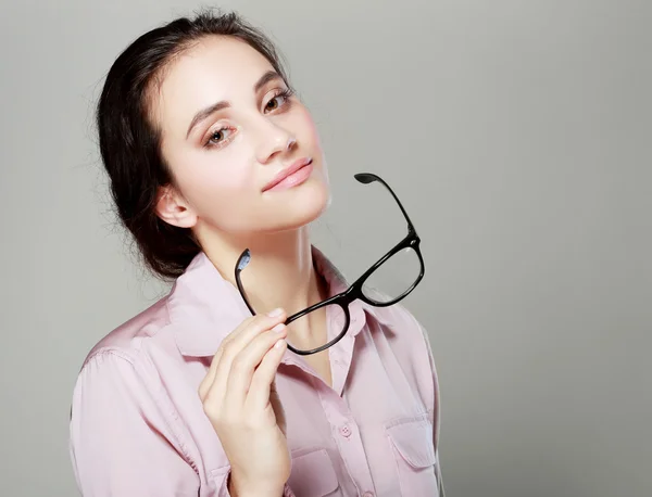 Seriös affärskvinna med glasögon — Stockfoto