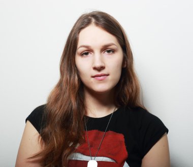 Kadın makyaj olmadan