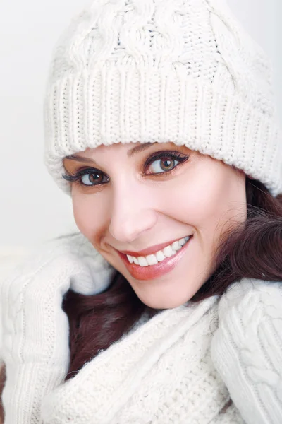 Woman in sweater and  hat — Stock Photo, Image