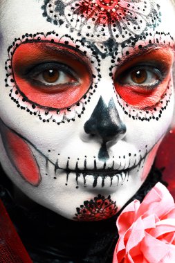 Cadılar bayramı şekeri kafatası makyaj