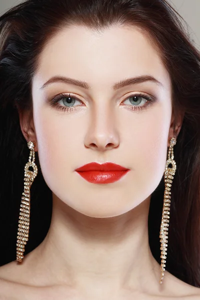 Mladý model s glamour make-up — Stock fotografie