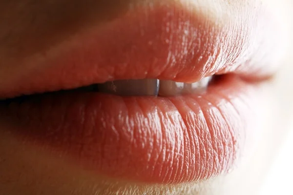 Vrouwelijke lippen — Stockfoto