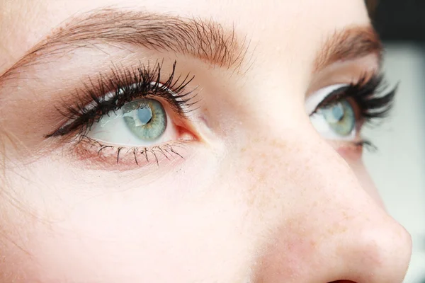 Olhos de mulher bonita — Fotografia de Stock