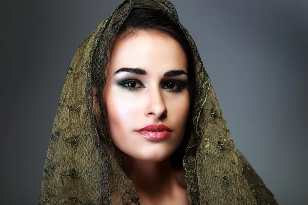 Rosto de beleza indiana com maquiagem — Fotografia de Stock