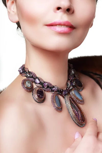 Beautiful fashion necklace on the neck — Stock Photo, Image