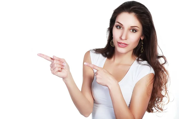 Mujer joven elegante señalando — Foto de Stock