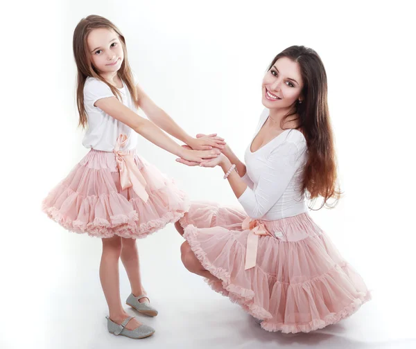 Mãe e filha com as mesmas roupas — Fotografia de Stock
